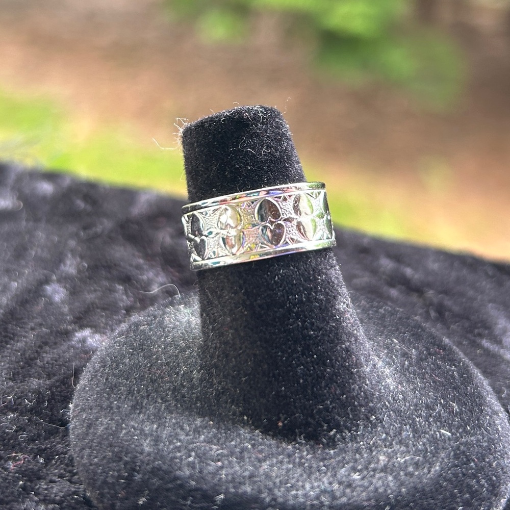 1970’s Vintage Uncas Sterling Silver 925 Ornate Heart Band Ring size 6.25